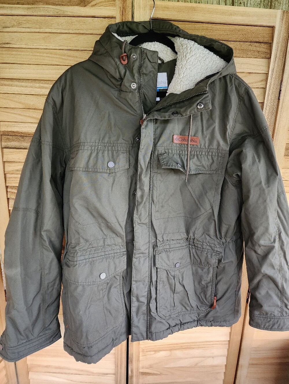 Columbia Jacket Large Womans Army Green Hooded Full Zip Pockets